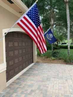 US Navy Flag - Official Seal 14 US Navy Flag - Official Seal -flag sale american flag and navy flag on house mount poles