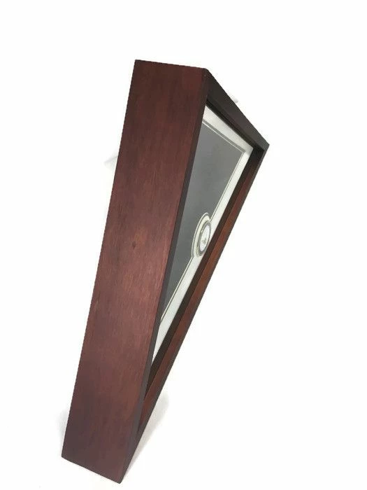 U.S. Flag Display Case With U.S. Navy Medallion 3 U.S. Flag Display Case With U.S. Navy Medallion - Image 3